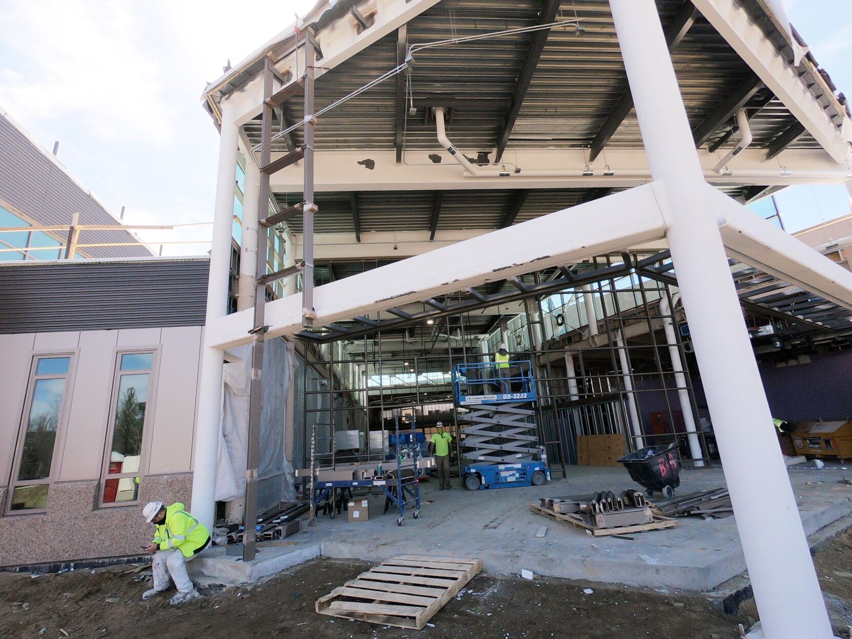 Atrium entrance WAHCONAHBUILD-5.jpg
